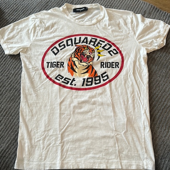 DSQUARED2 TIGER RIDER tee shirt. Men’s small